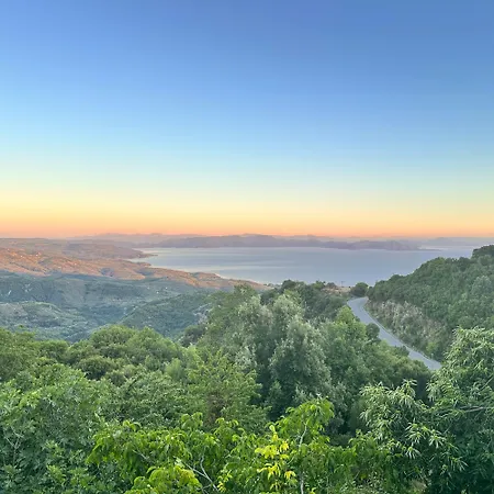 Pensión Rastoni Pelion 3*